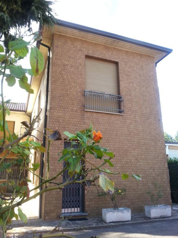 B&B Gloria Gallarate Bagian luar foto