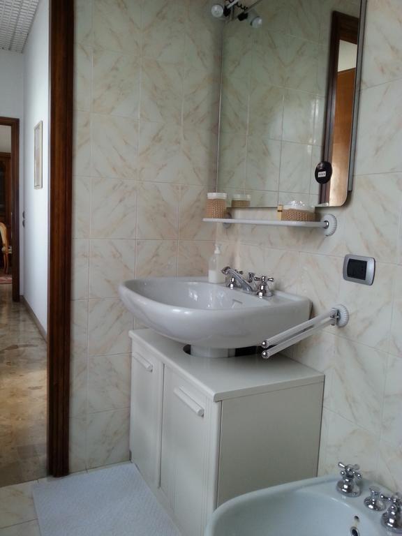 B&B Gloria Gallarate Ruang foto