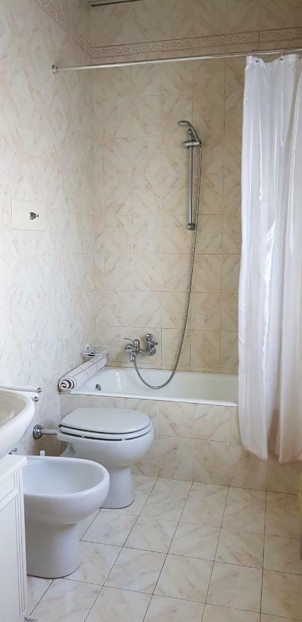 B&B Gloria Gallarate Bagian luar foto